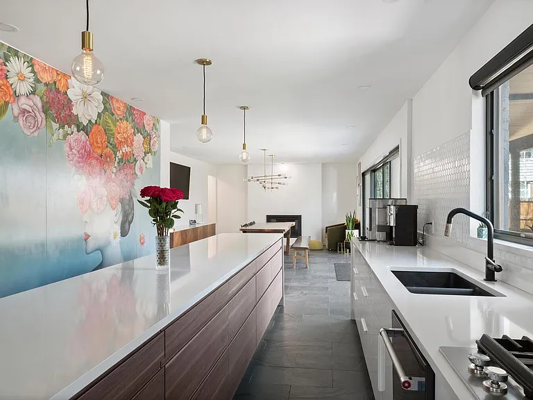 10021 E Grand Ave — Photo 15