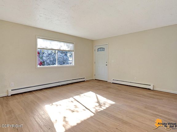 4th image of 1201 Boston St