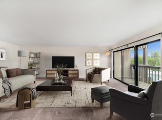 2550 Thorndyke Ave W APT 303, Seattle, WA 98199