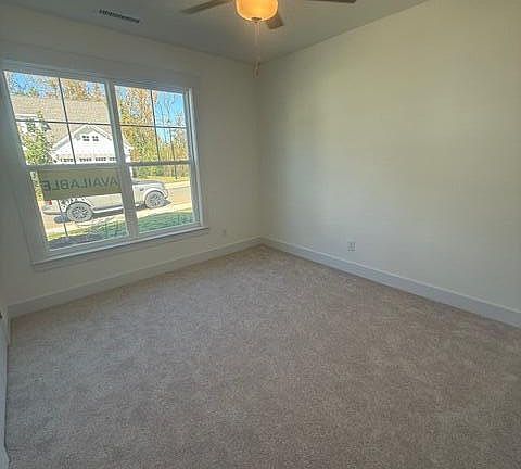 4th image of 35 Sawtooth Oak Ln