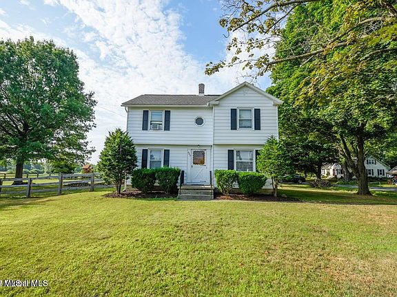 2nd image of 642 Feura Bush Road