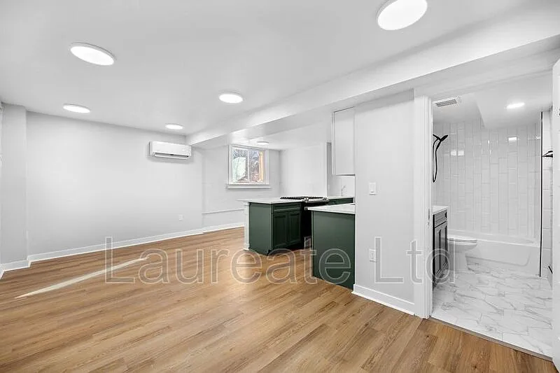 1 bed, 1.0 bath, 1085 sqft, $1,895 — Photo 4