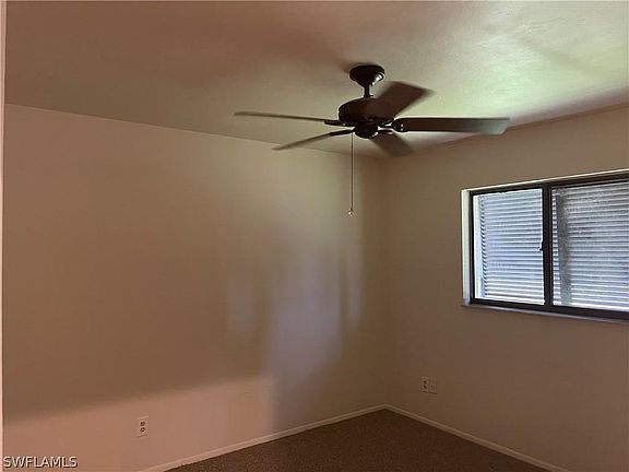 5th image of 4709 SW 25th Pl