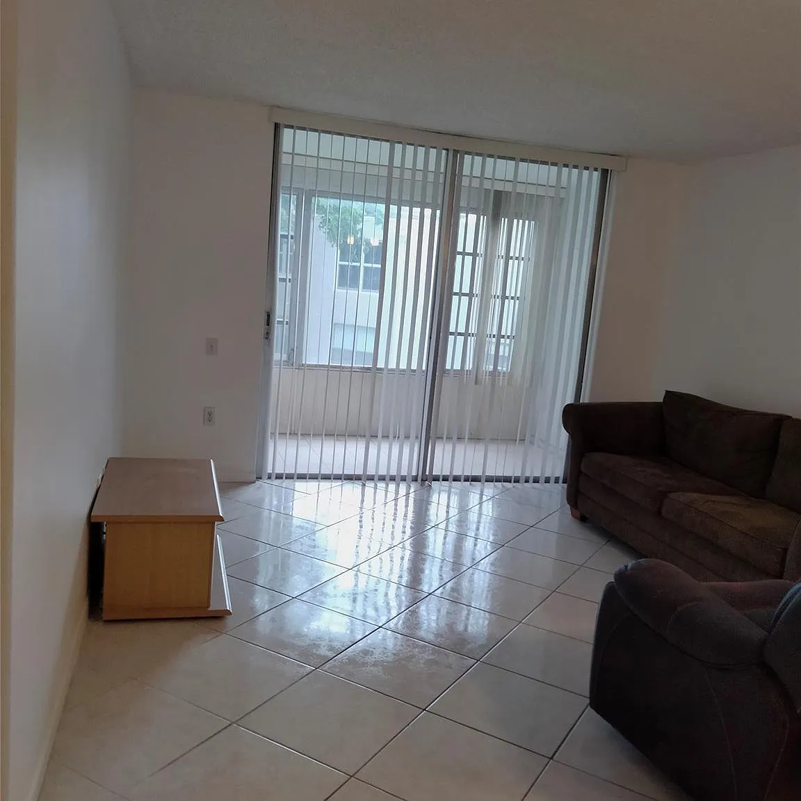 Lime Bay Condo 7 — Photo 2