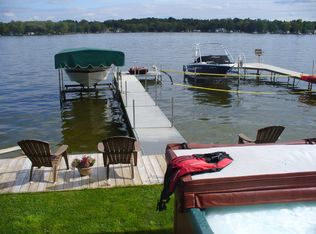 908 Lakeview Dr, Lake Odessa, MI 48849