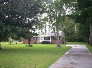 159 Canal Dr, Harkers Island, NC 28531