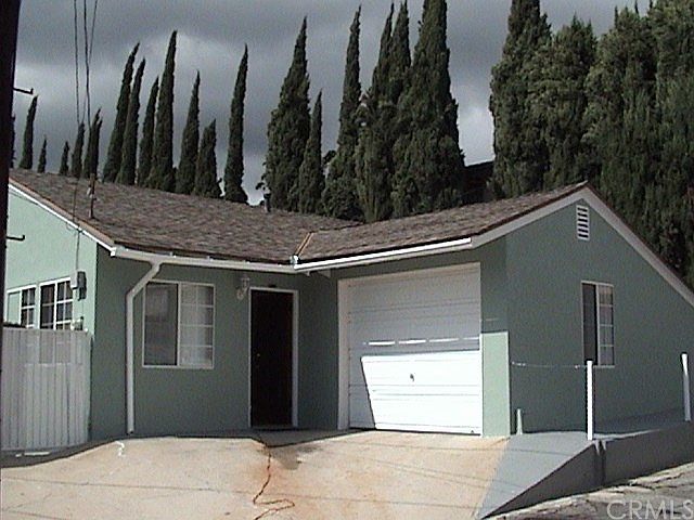 1st image of 706 E Magnolia Blvd