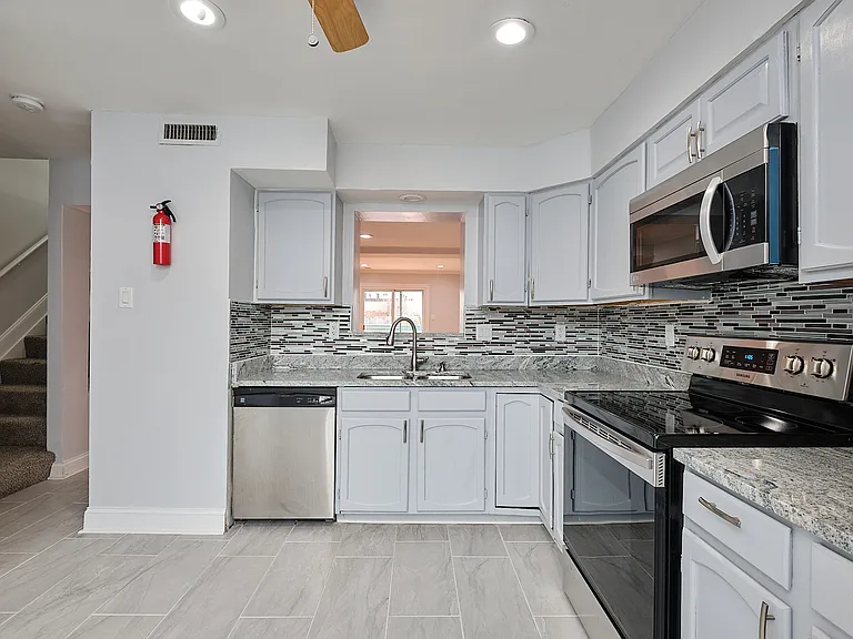 2616 Sherman Ave NW — Photo 6