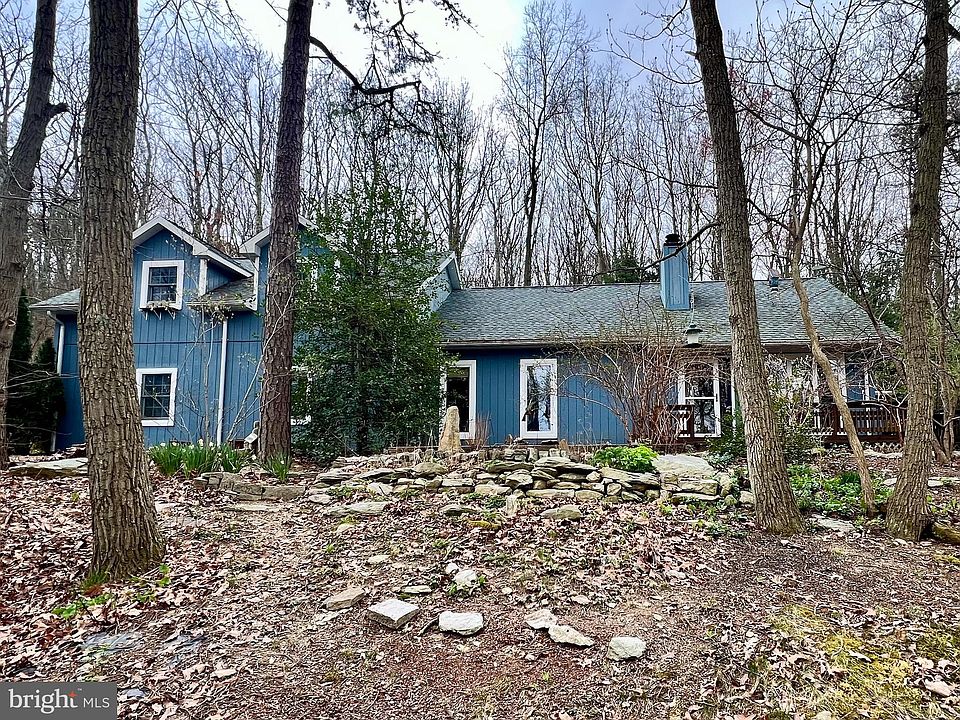 1st image of 9 Dogwood Dr