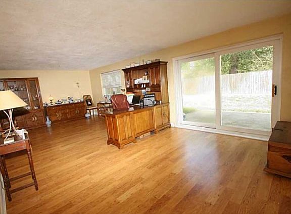 4th image of 4124 Clintwood Ln