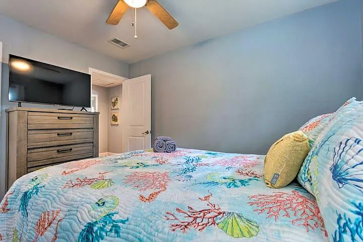 3241 Maplewood Dr — Photo 30