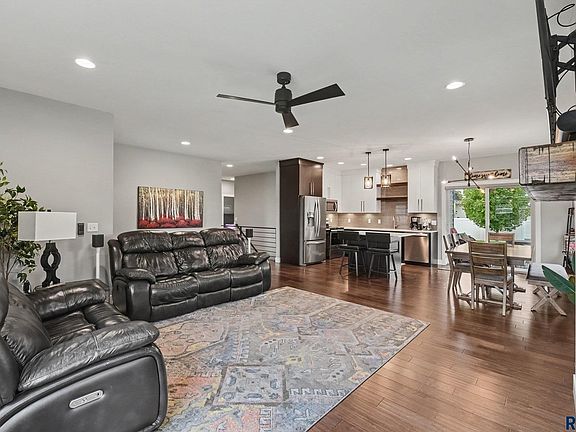 4th image of 8204 E Roughlock St