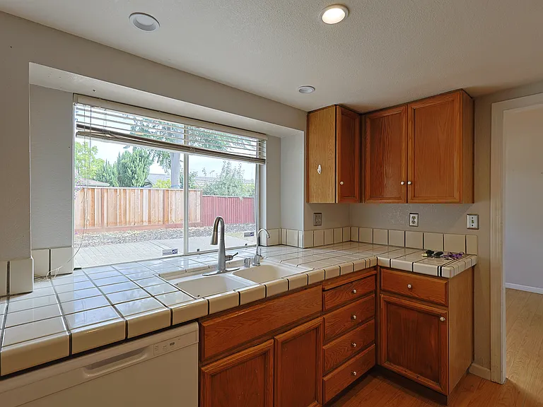 4456 Bush Cir — Photo 9