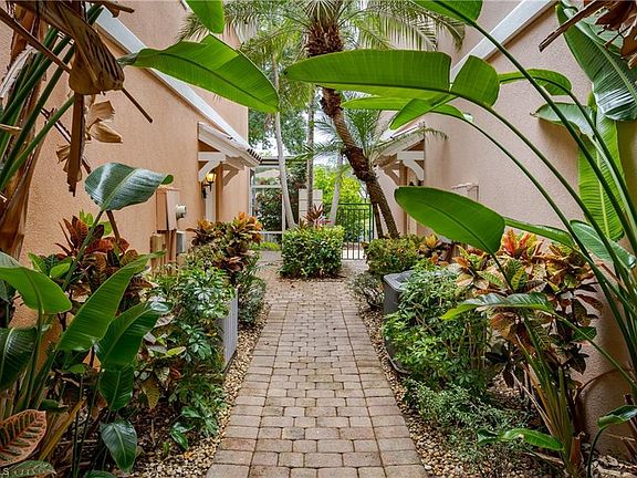 3rd image of 5353 Cove CIR