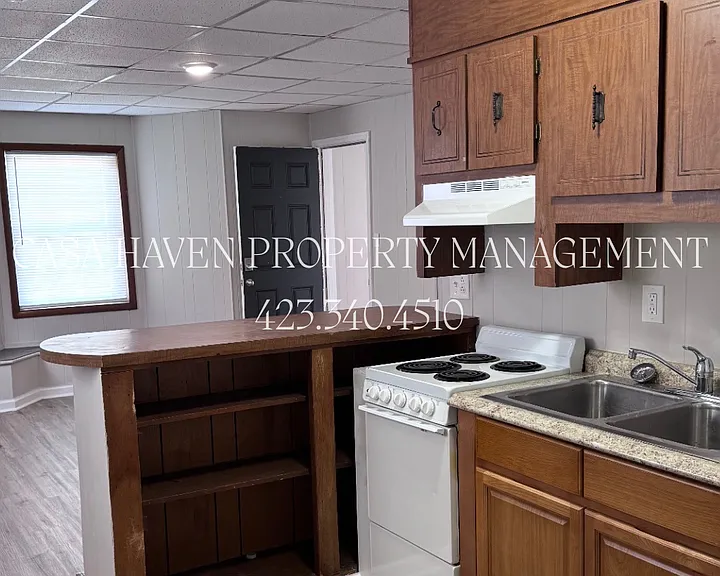 204 E Watauga Ave — Photo 6