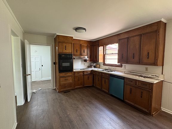 4th image of 1710 Gardner Dr