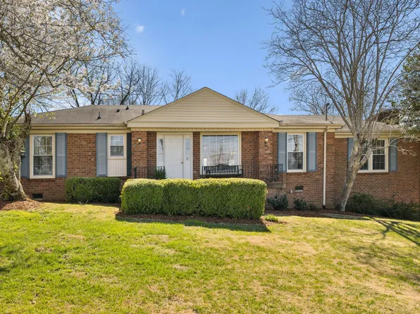 705 Harpeth Pkwy W, Nashville, TN 37221