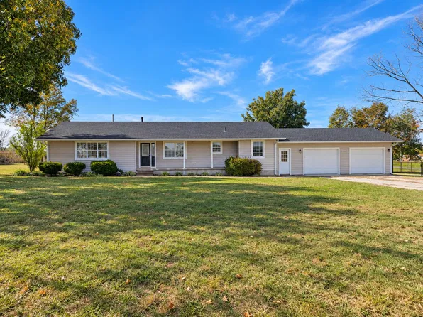 2301 N Main St, Jay, OK 74346