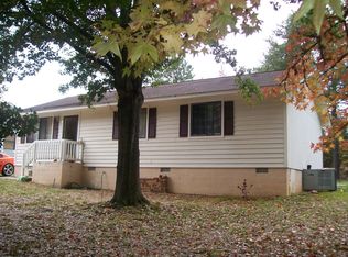 205 Queensgate Rd, Clover, SC 29710