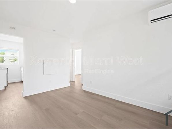 1245 NW 60th St APT 4