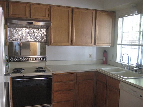 3rd image of 12337 SE 41st Ln