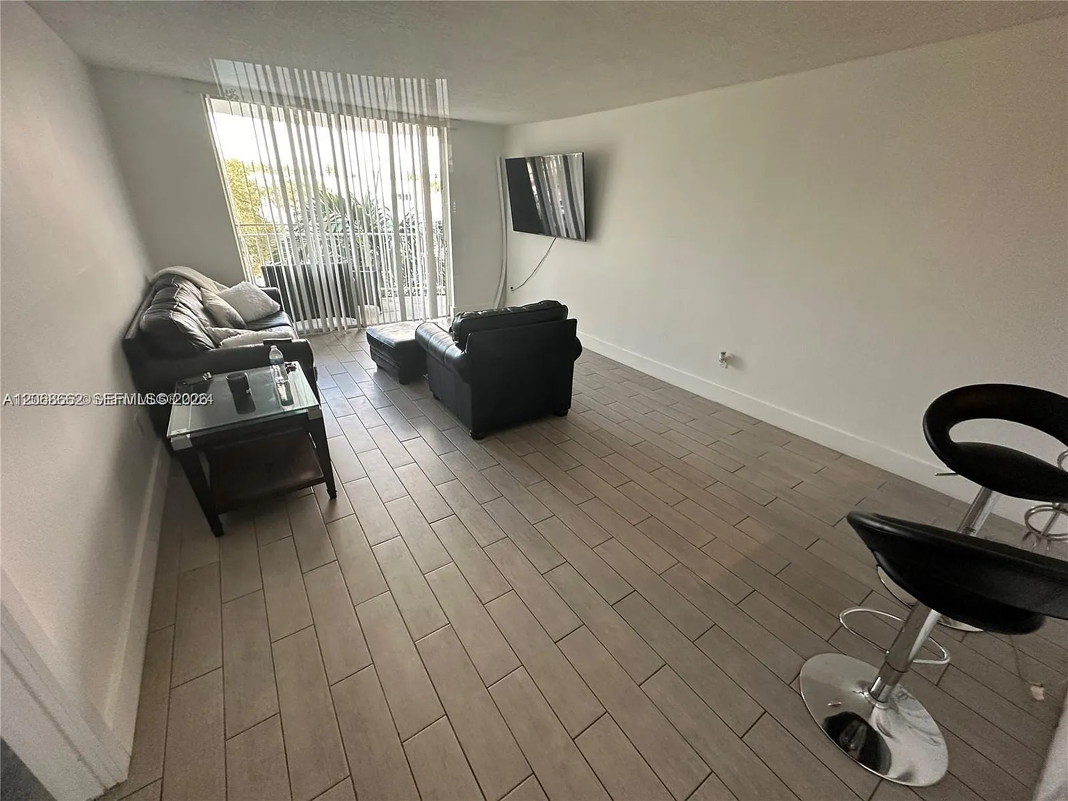 Montecarlo Condo — Photo 2