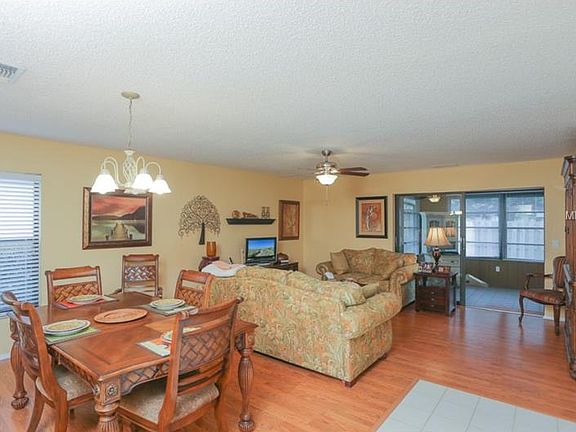 5th image of 4641 Oak Hill Dr