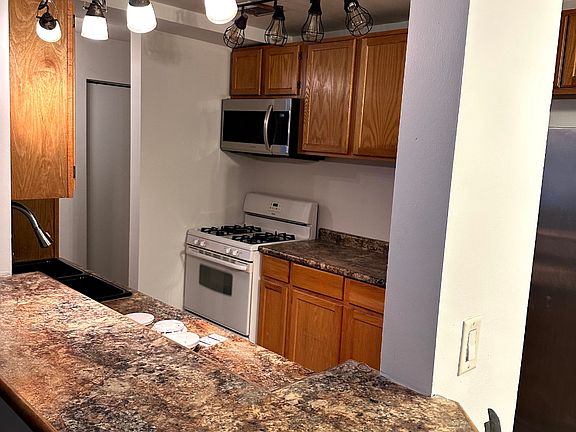 3rd image of 1880 Bonnie Ln APT 118