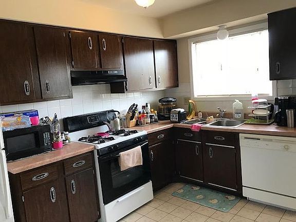 2nd image of 3635 Salem Walk APT A2