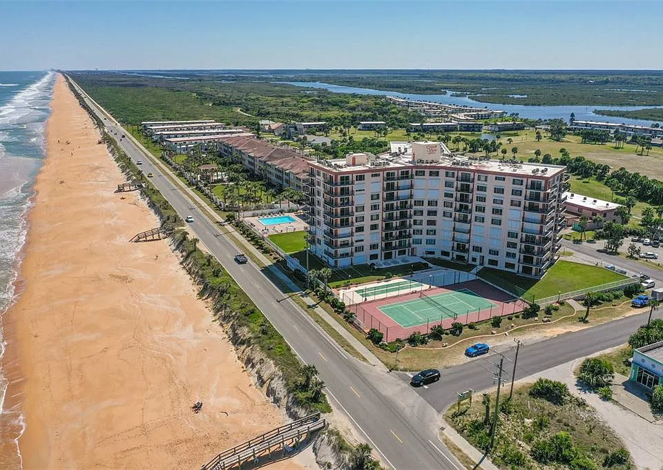 3600 S Ocean Shore Blvd #211