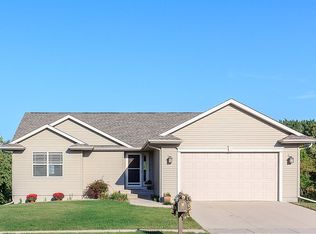 3409 Royal Dr SW, Cedar Rapids, IA 52404