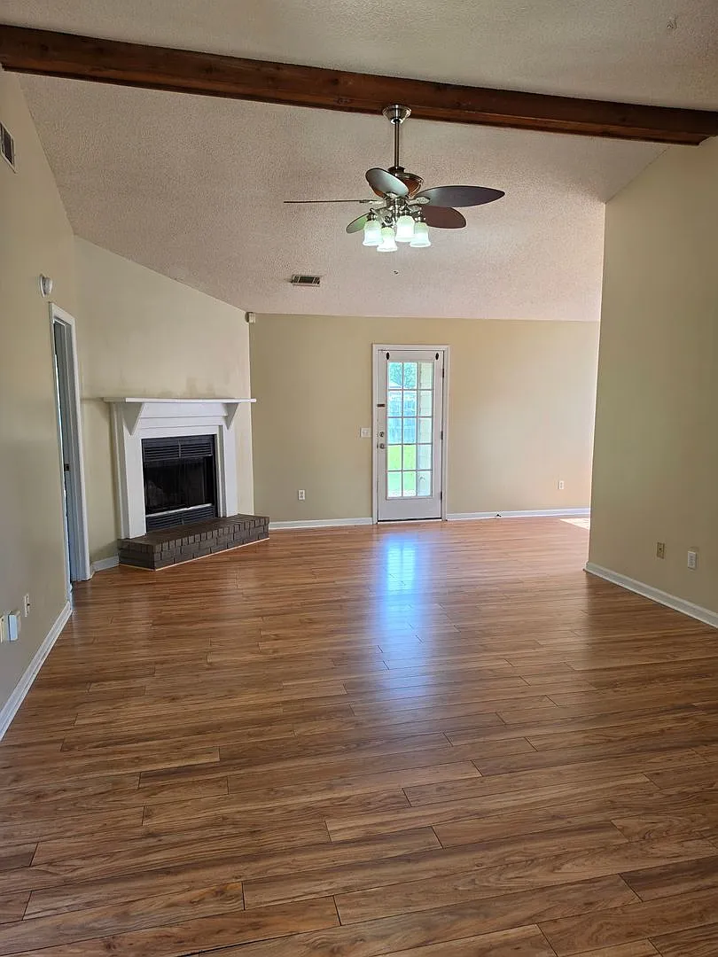 620 Honey Ridge Lane — Photo 4