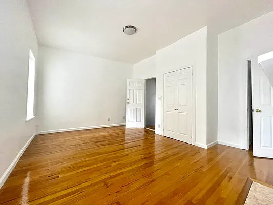 Rented by A P Realty Group NY LTD | media 18