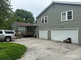 12816 Bellefontaine Rd, Saint Louis, MO 63138