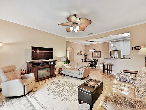 4th image of 785 Oakleaf Plantation Pkwy Unit 1131