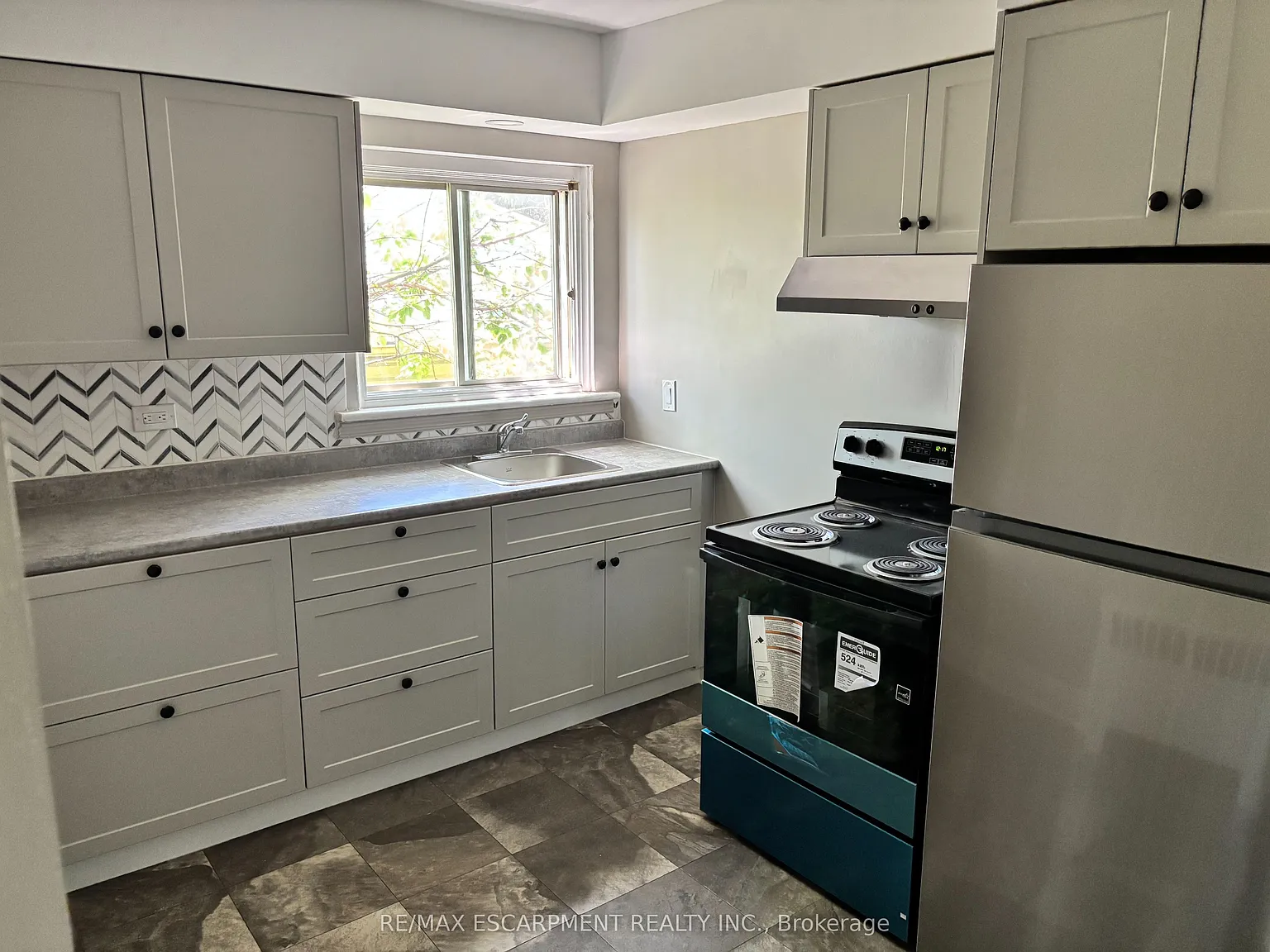 1 bed, $1,395 — Photo 1