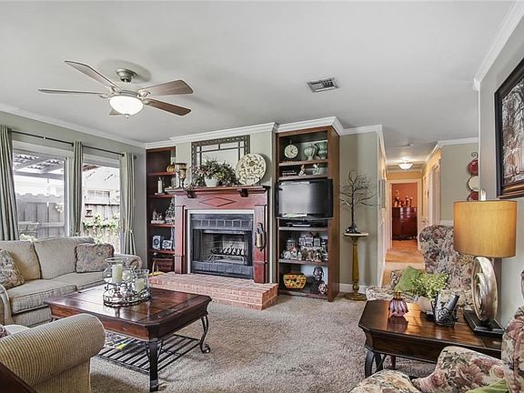 4th image of 1509 Eisenhower Ave