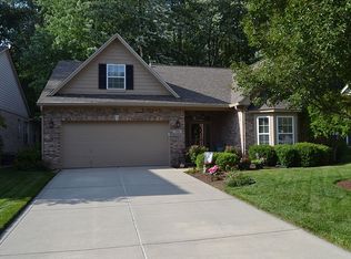 1566 Glen Manor Ct, Carmel, IN 46032