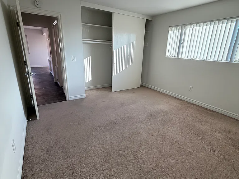 6062 Lime Ave #D — Photo 10