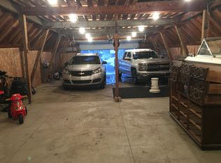 4355 Smith Crossing Rd, Freeland, MI 48623