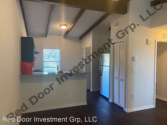 2nd image of 3810 S Washington Ave #10855625