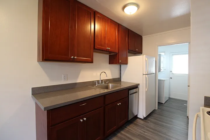815 Central Ave #B — Photo 6