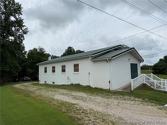 4th image of 5353 W County Road 200 S
