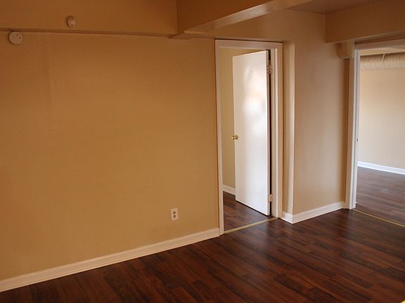 3rd image of 717 E 4th St APT 2