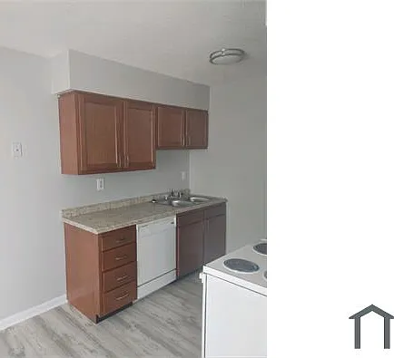 2 bed, 700 sqft, $1,100 — Photo 4