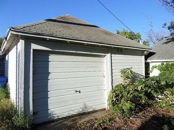5th image of 108 S Mather St
