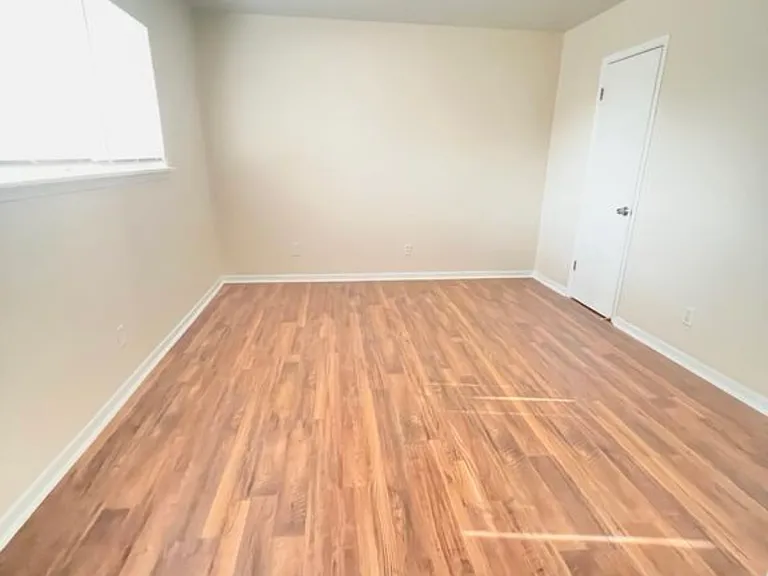 812 Wainwright St #10 — Photo 7