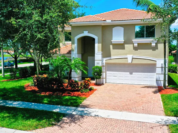 761 Cresta Circle, West Palm Beach, FL 33413