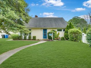 4 Wilson Pl, Red Bank, NJ 07701