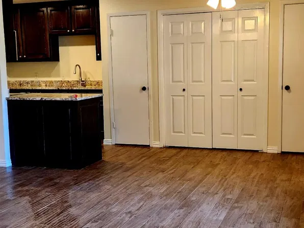 436 SW Thomas St APT B, Burleson, TX 76028